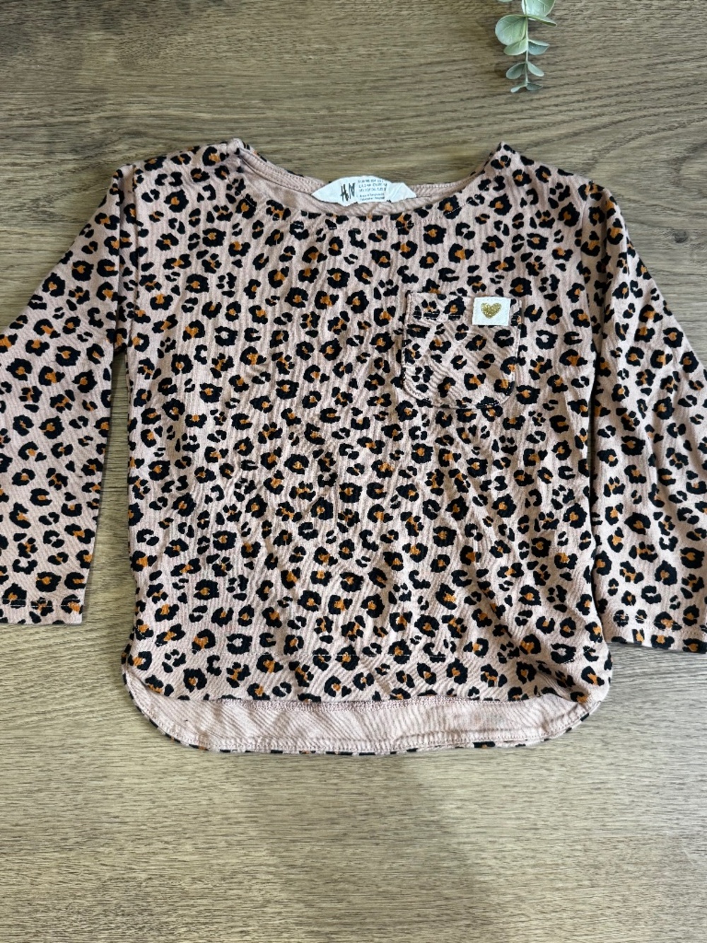 H&M Girls 2-4Y Leopard Print Long Sleeve Top Gold Heart